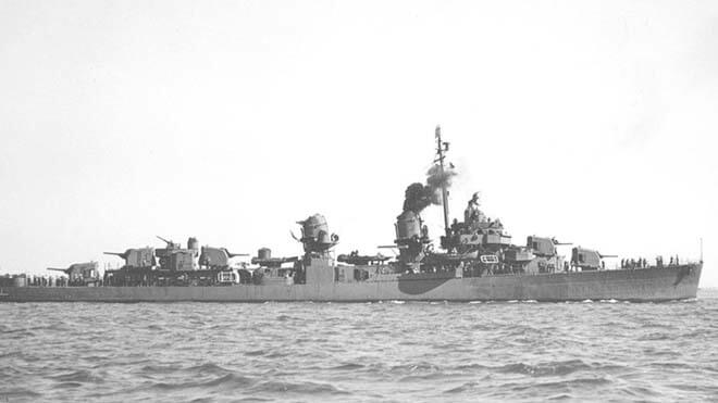 USS Capterton (DD-650)