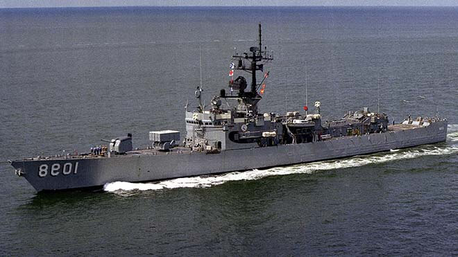 USS Glover (AGDE-1 FF-1098)