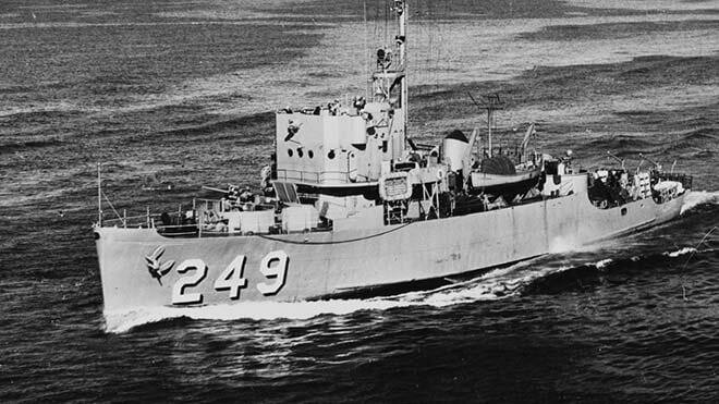 USS Incredible (AM-249)