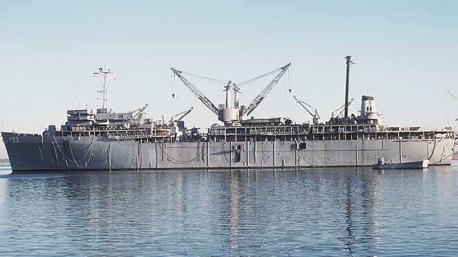 USS Simon Lake (AS-33)