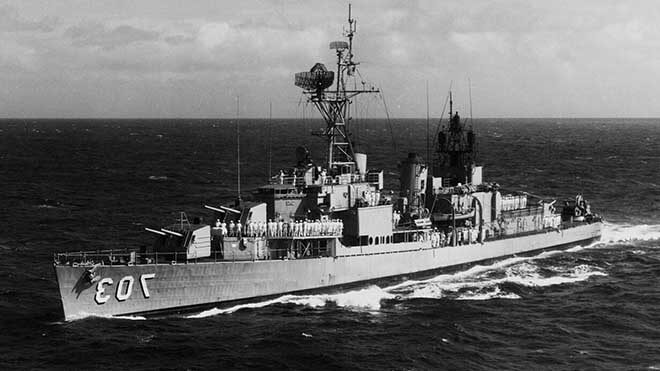 USS Wallace L. Lind (DD-703)